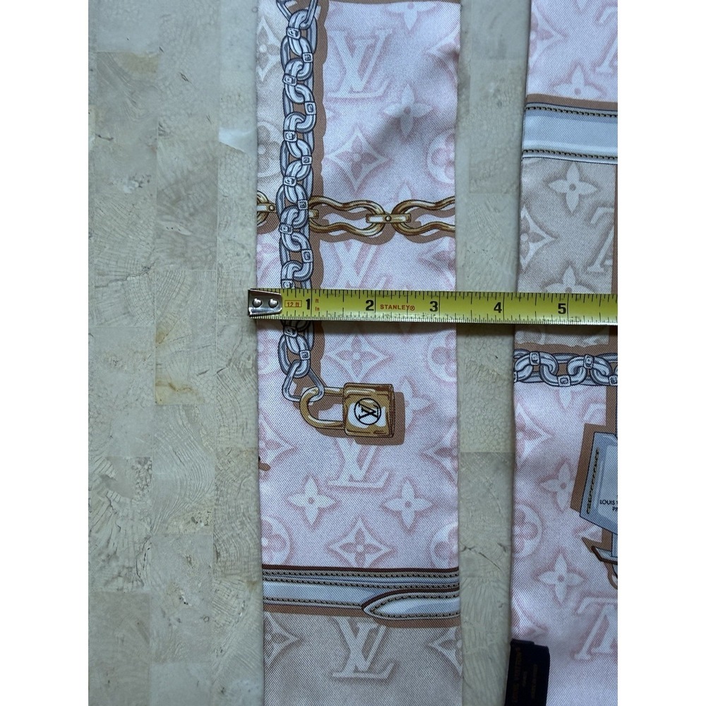 Louis Vuitton Bandeau Denigram Confidential 100% Silk Scarf Pink Auth - Picture 6 of 10